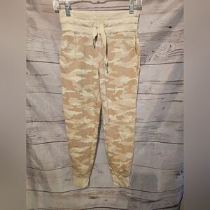 Athleta Balance Printed Jogger Pants XXSP Tan Camo